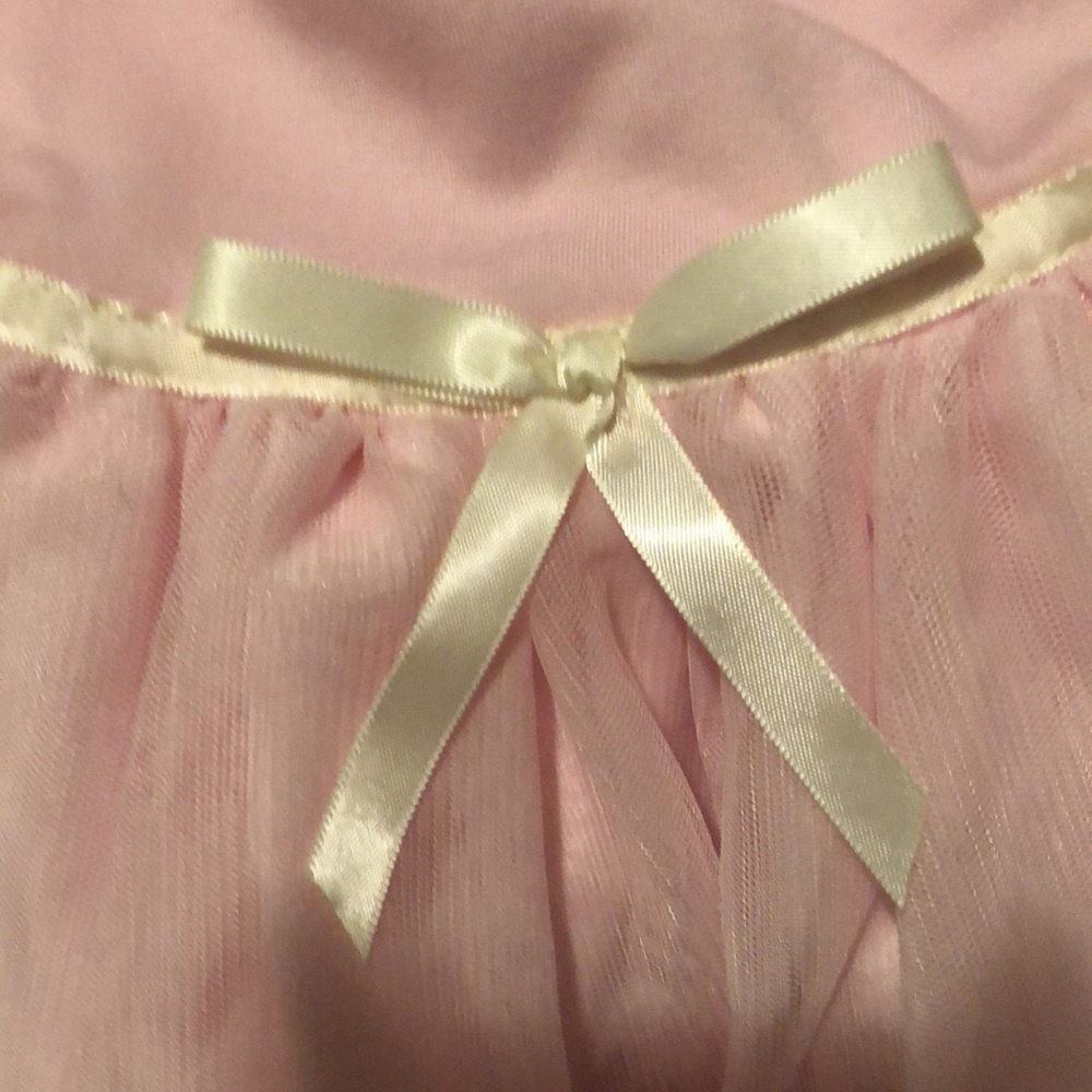 Pink Twirl - Picture 4 of 4